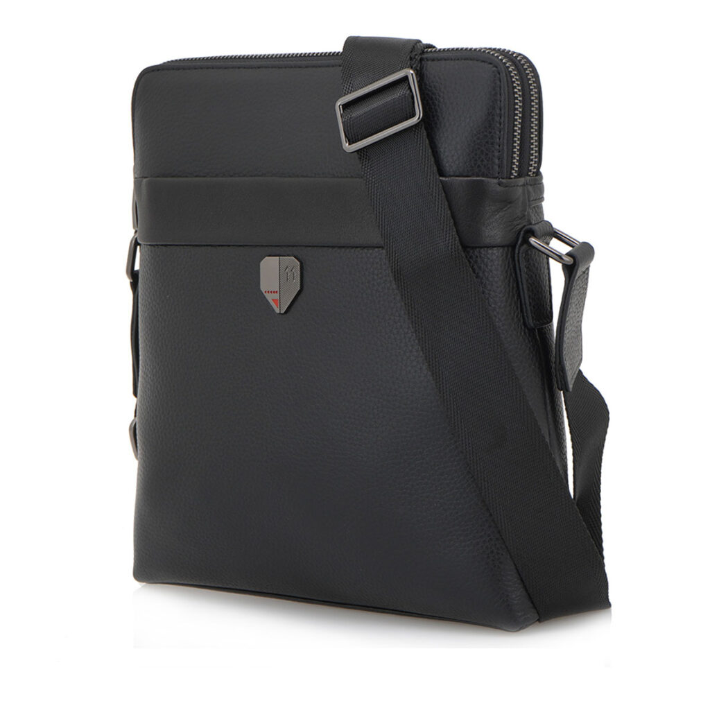 renato-garini-andriko-tsantaki-mayro-V67006849002 (1)