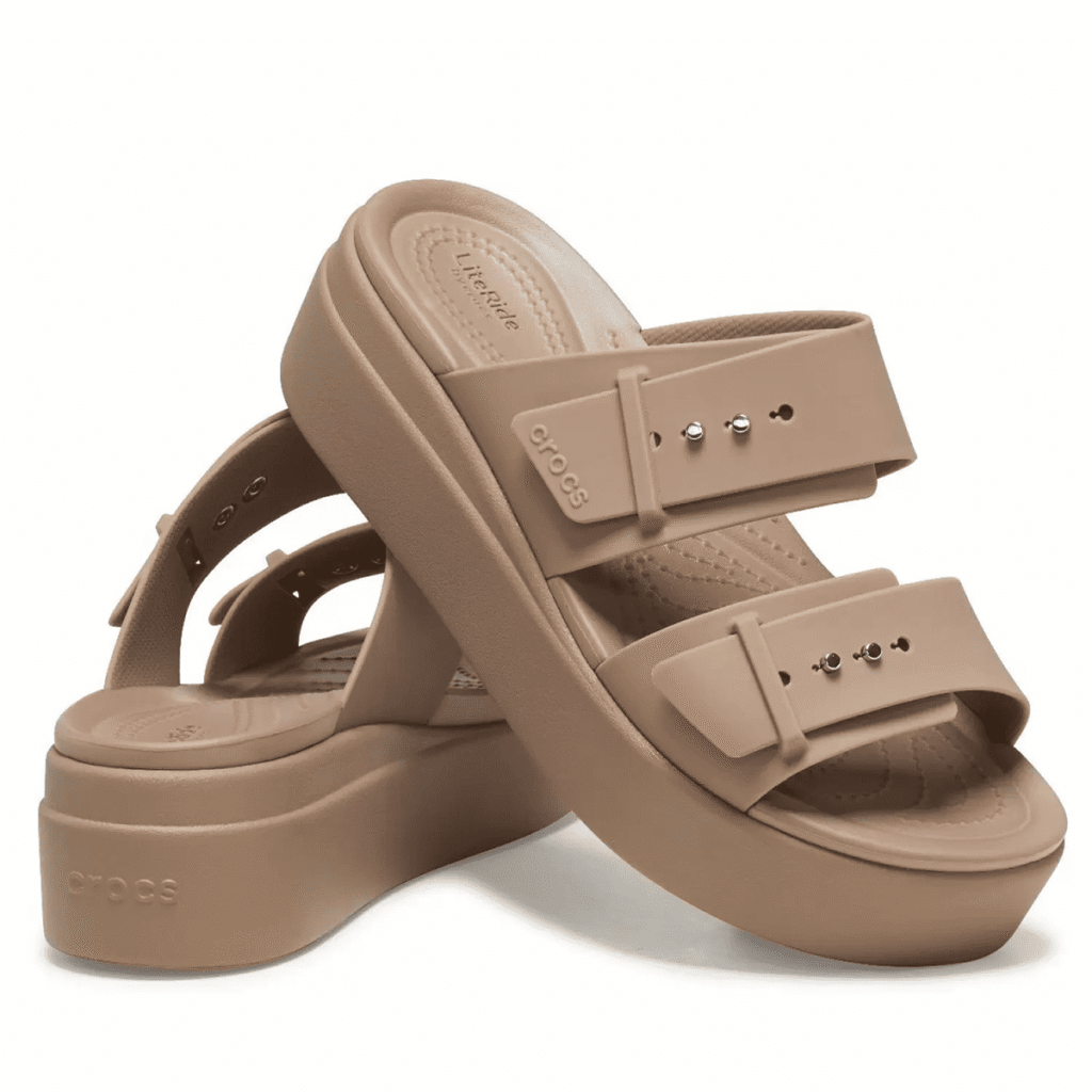crocs-brooklyn-buckle-low-wedge-latte-207431-2Q9 (2)