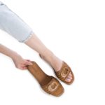 carmela-gynaikeia-flat-pantofla-camel-16219301 (2) carmela-gynaikeia-flat-pantofla-camel-16219301 (2)