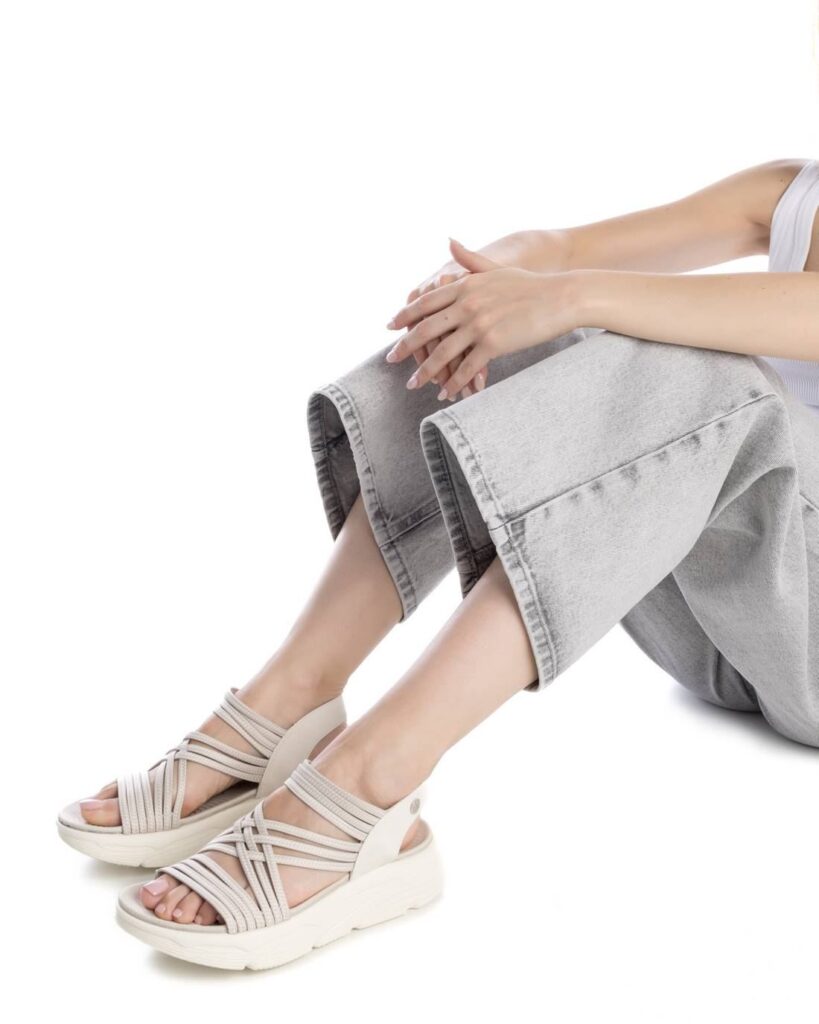 xti-gynaikeia-pedila-leyko-144100 (2) xti-gynaikeia-pedila-leyko-144100 (2)