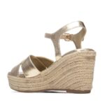 xti-gynaikeia-platforma-xriso-145328 (3)